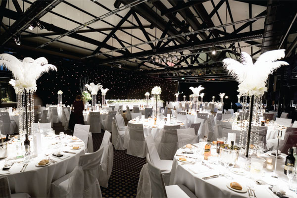  night of canapes bubbly entertainment and some fabulous wedding ideas 